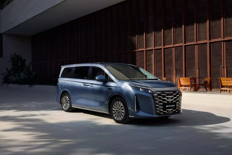 BYD M9 sạc bao lâu thì đầy