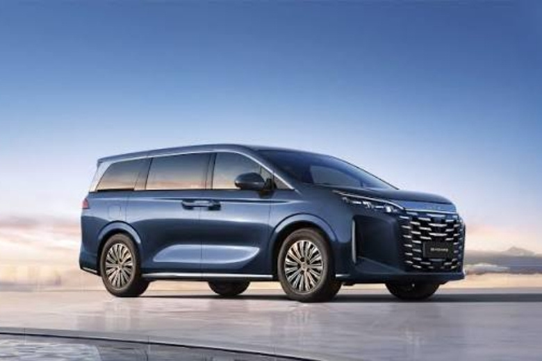 đánh giá BYD M9